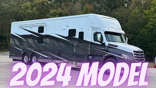 2024 Renegade XL 45' Bunkhouse Motorhome! 600HP! 2 Full Baths!!