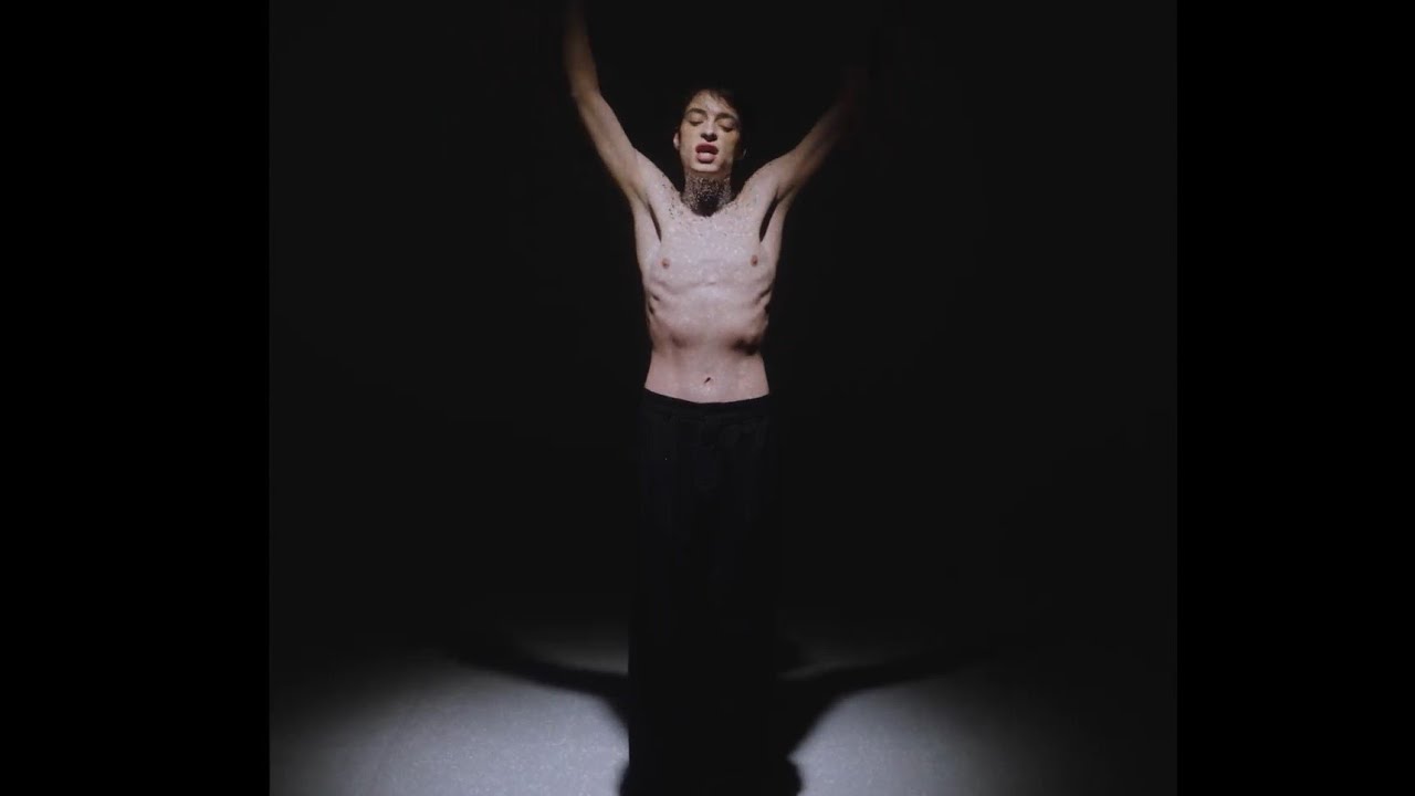 Watch Marius - Vedette (Vidéo Officielle) on YouTube Watch Marius - Vedette (Vidéo Officielle) on YouTube