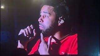 J COLE Apologizes To KENDRICK LAMAR For Dissing His Catalog (Live On Stage)