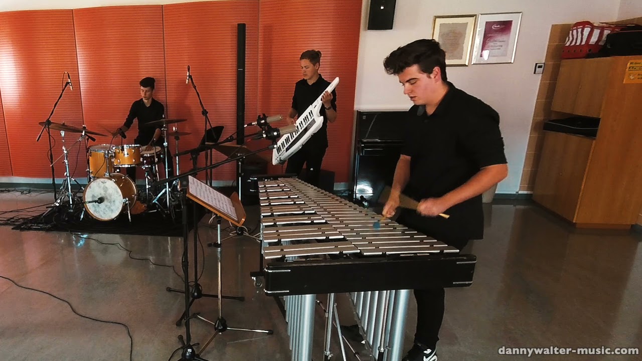 RESOUND - STUDIO LIVE SESSION - GREEN EYES