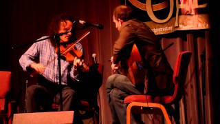 Martin Hayes and John Doyle's musical duel chords