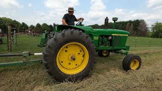 John Deere 4020 baling hay