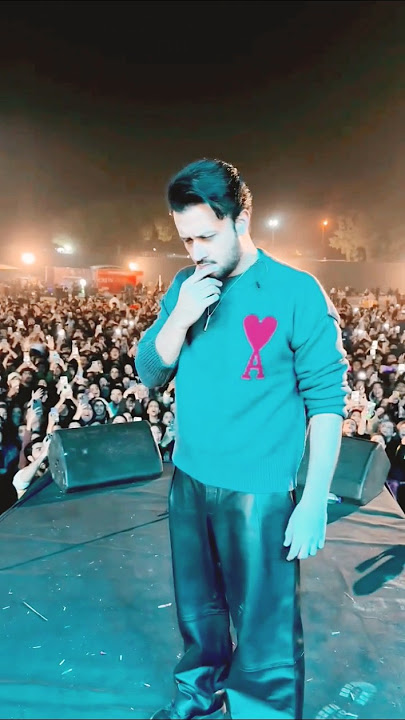 New concert Atif Aslam Aadat song sing #atifaslam @atifaslam  #aadat
