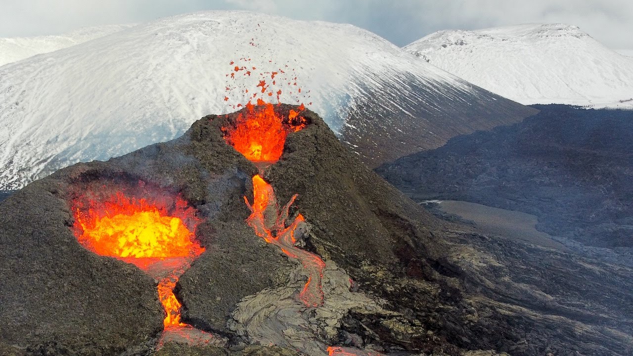 Am ajuns lângă un VULCAN ACTIV / Fagradalsfjall / Cu autorulota în Islanda