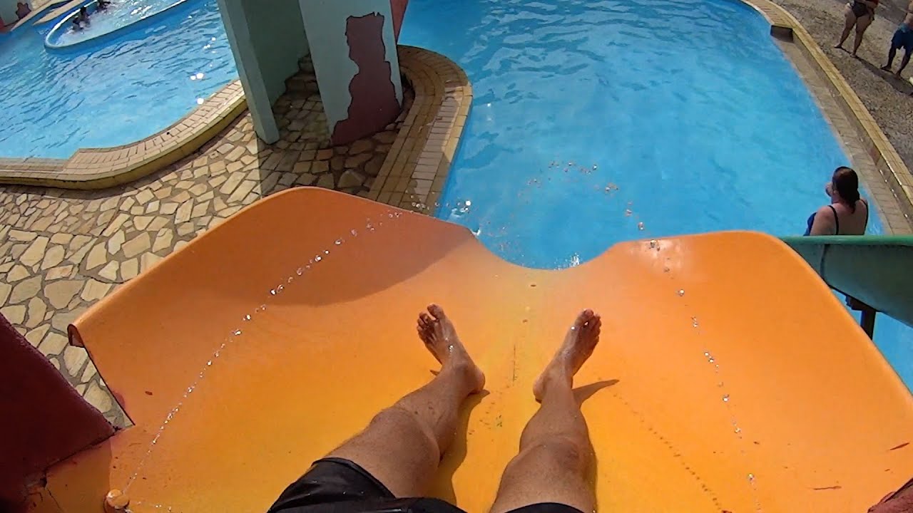 Jebel Drop Water Slide at Acquamania