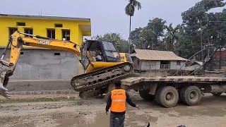 Excavator Got Accident While Loading in Truck- Rescue by 2 Backhoe - JCB Excavator Loading in Truck