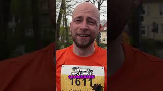 Extremer Schmerz beim Marathon: Läufer kämpft sich durch!