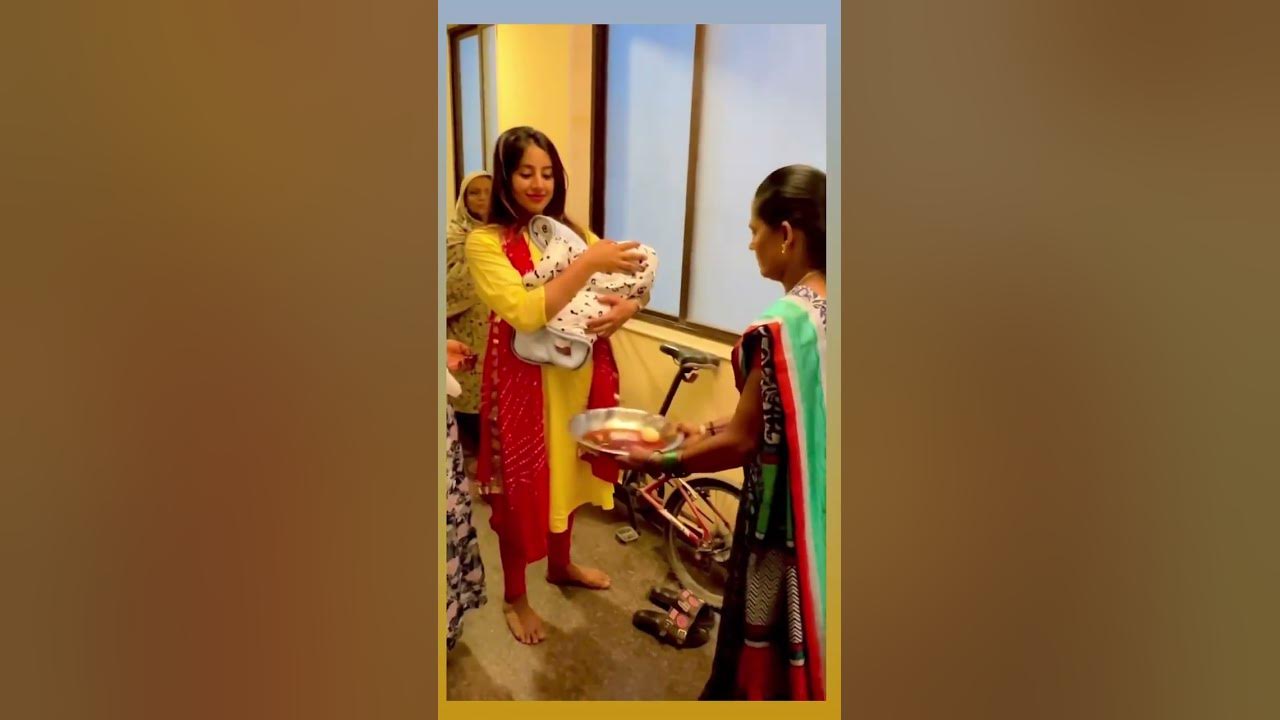 how-to-welcome-the-new-baby-in-the-house-dramatic-mom-and-newborn