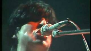 The Chameleons - Don't Fall (Live at the Gallery Club, Manchester, UK, 1982) chords