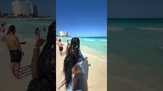 ocean breezeeeee 🌊🌴 #cancunmexico #islandho #vacation #beach #traveling