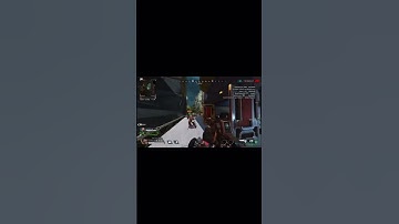 Mirage totally confusing Lifeline with cloning techniques #mirage #lifeline #apex #apexlegends