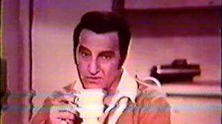 Celebrity Danny Thomas Maxwell House Coffee commercial in the Brady Bunch kitchen Profile