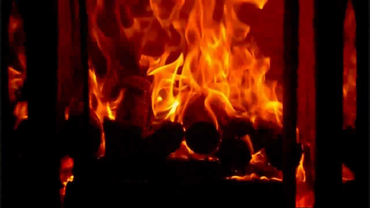 Тушение пожара. Включи видео горящая. Пожар в саларьево. Заставка на рабочий стол огонь. Включи видео горящая.