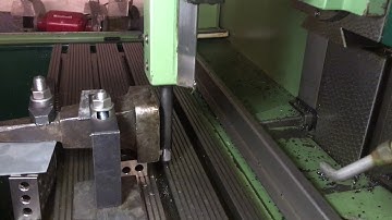 MAHO MH400E Slotting head