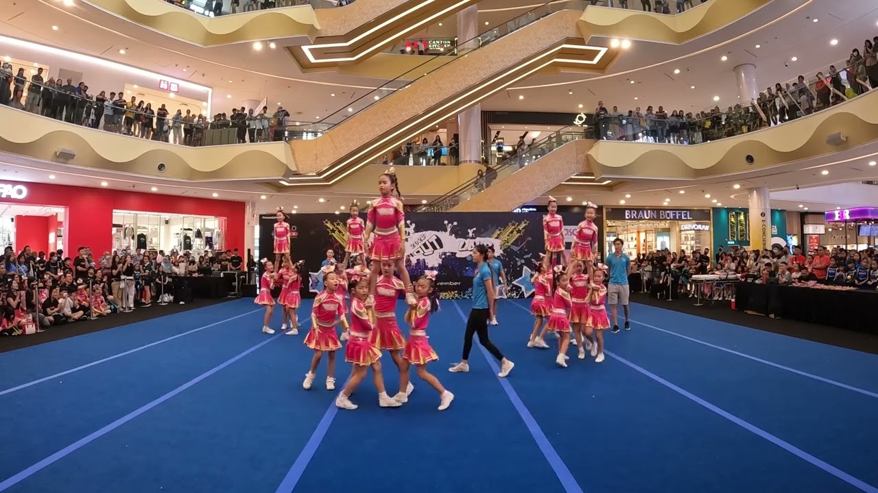 COL 2023 #25  VENUS WHITE PEEWEE L1