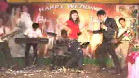 Mc Đám Cưới Bá Đạo Với Những Vần Thơ Vui Nhộn,Hấp Dẫn Với Những Bước Nhảy Của Khách Dự Tiệc