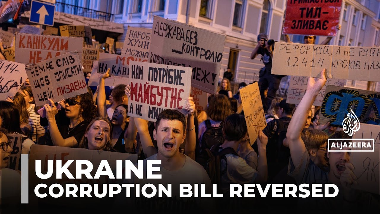 Ukraine parliament reverses bill on anti-corruption agencies amid crisis