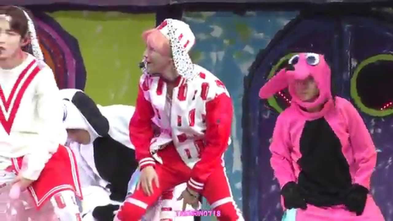 151025 TAEMIN woof woof  -SHINee WORLD Ⅳ in Shanghai-