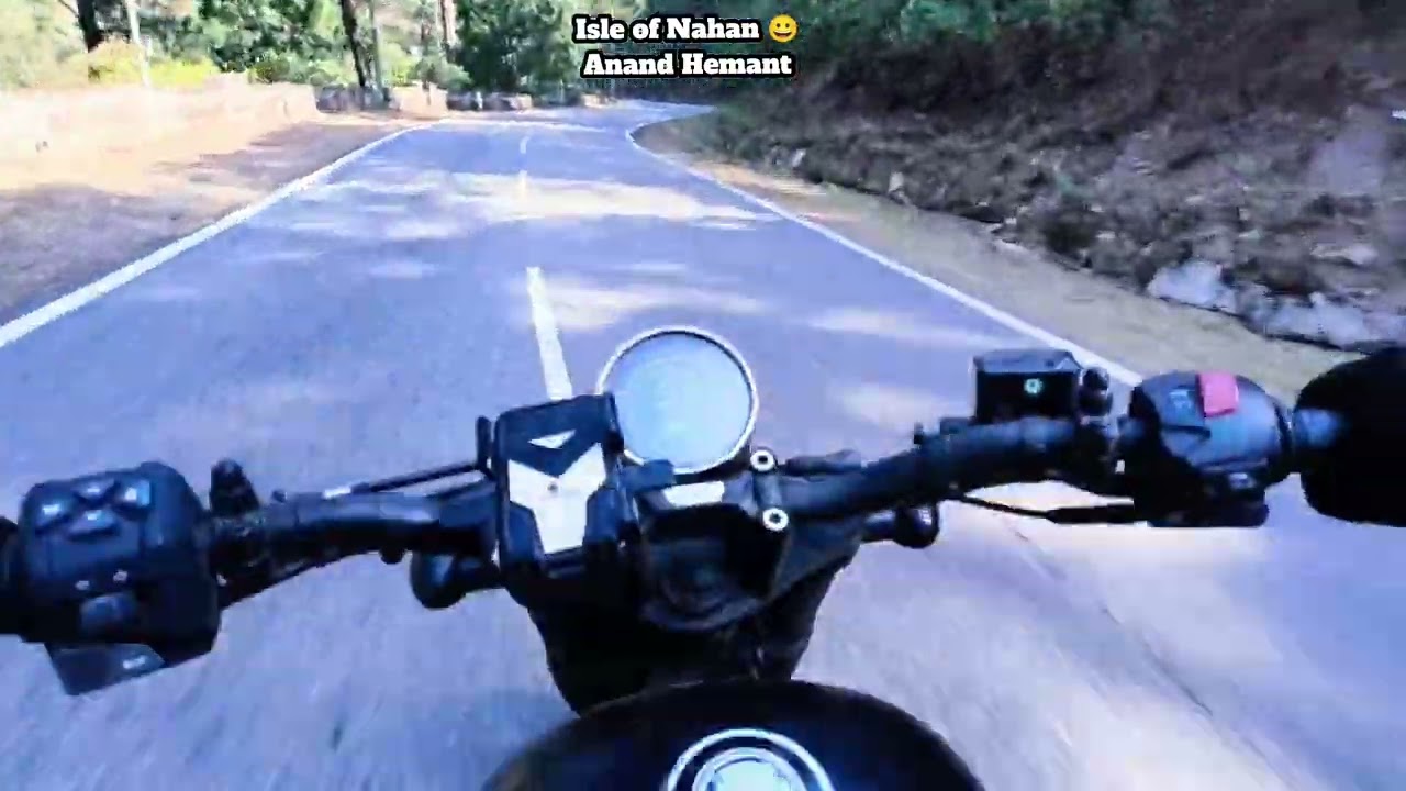 Nothing Phone 2A OIS + EIS in play 👌🔥 #nothingphone #ois #eis #yezdi #riderpov #pov #mountains #bike