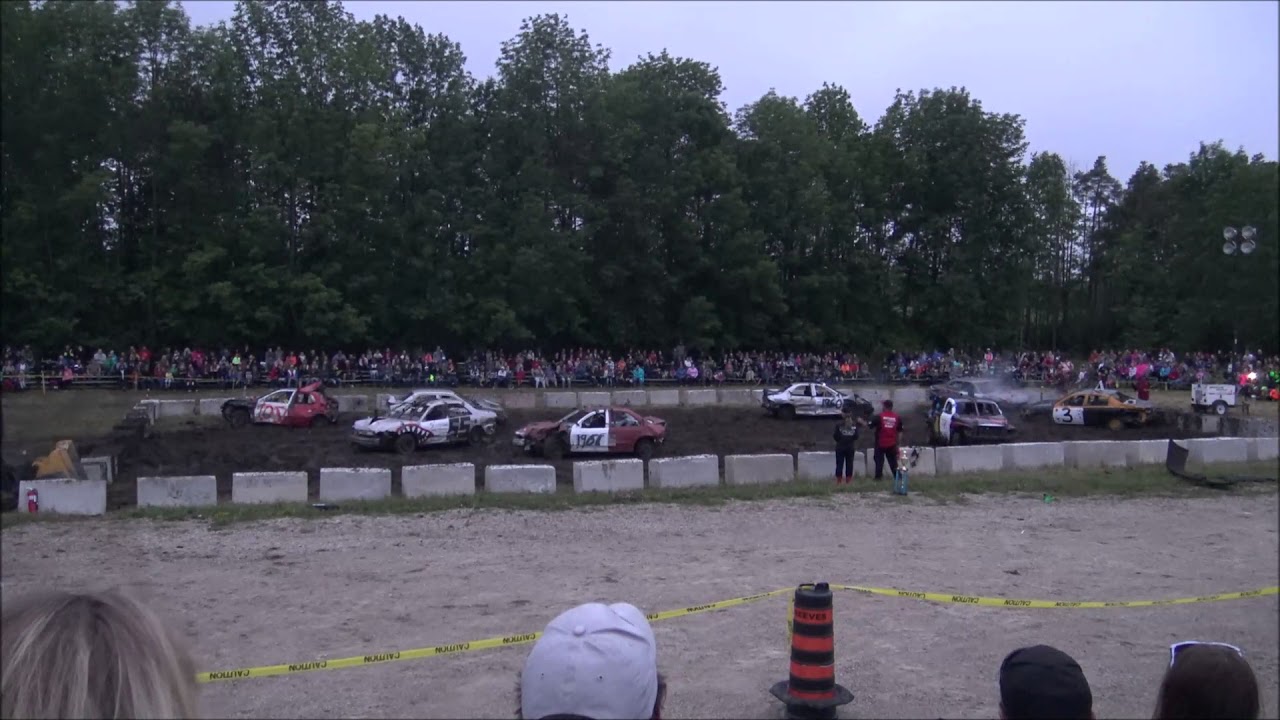 demolition derby 2017 MOUNT FOREST DEMO DERBY MINI FEATURE