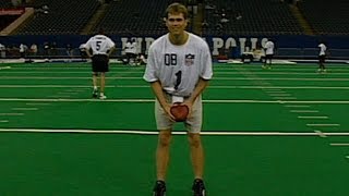 Tom Brady 2000 NFL Scouting Combine highlights(Watch Tom Brady go through a variety of drills at the 2000 NFL Scouting Combine., 2015-02-12T20:18:57.000Z)