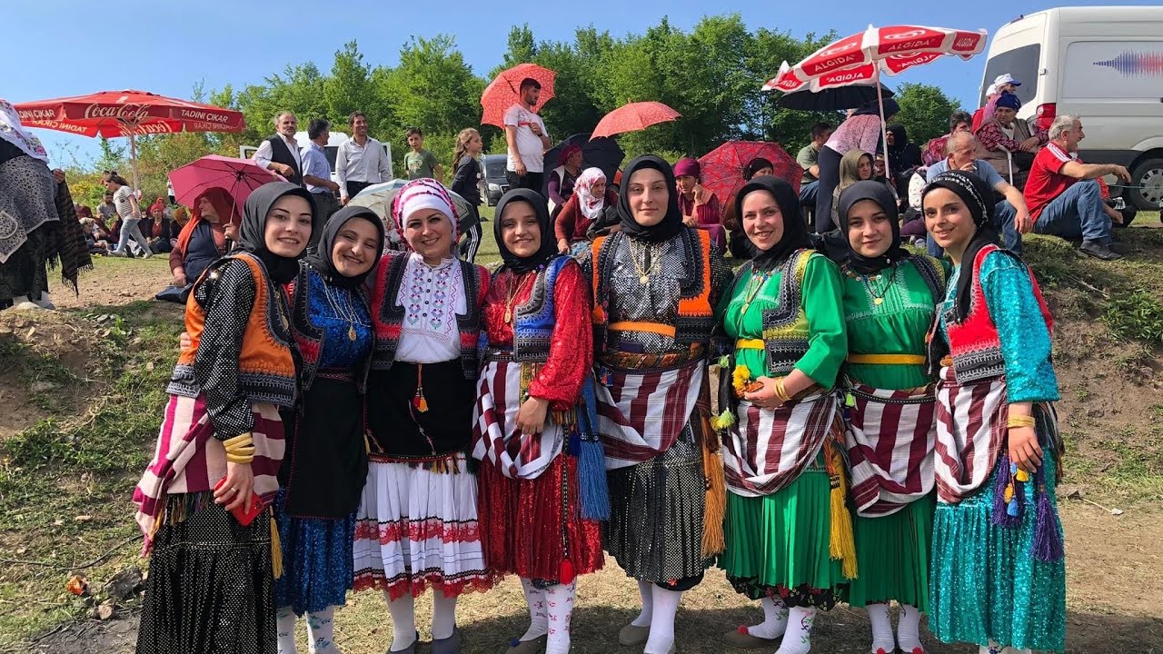 Akçaabat Erikli 6. Bahar Şenliği | Coşkulu Horon | Hadiye Ölmez | Horon Kemençe