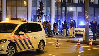 Túszejtés egy amszterdami boltban: az elkövetőt elgázolta egy rendőrautó