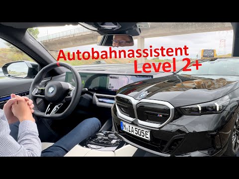 BMW 5er G60: Autobahnassistent mit Blick in Aussenspiegel (Level