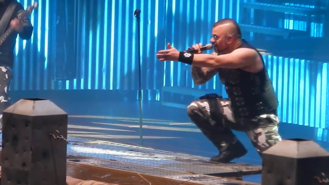 Sabaton - Ghost Division ( The Great Tour , Warszawa, 24.01.2020 ) COS TORWAR