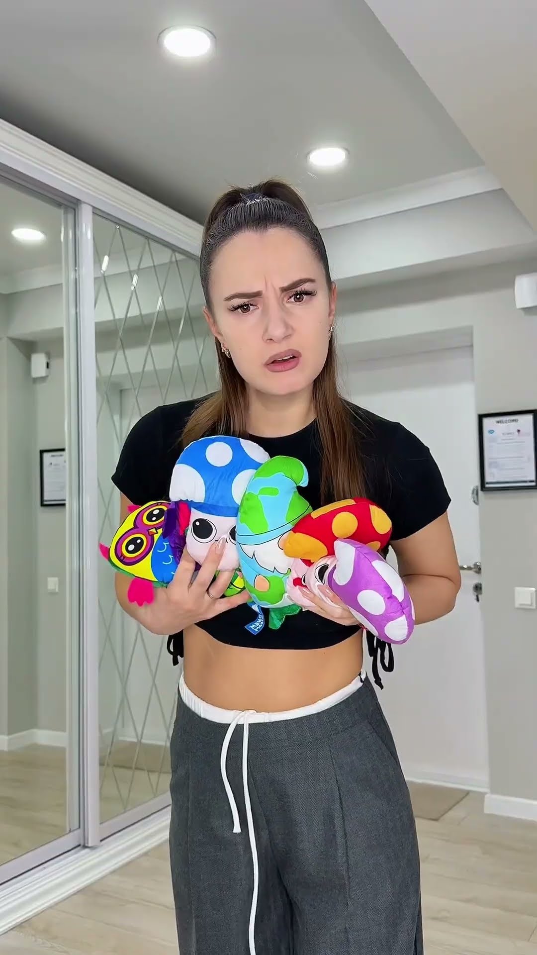 So Dramatic Learn Colours Squish boy by Secret Vlog