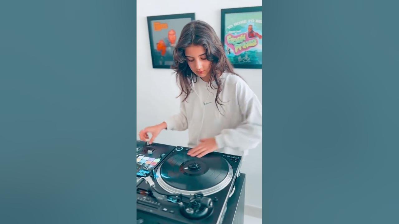 Breakbeat scratch freestyle 🔥  #djmichelle #scratchdj #breakbeat