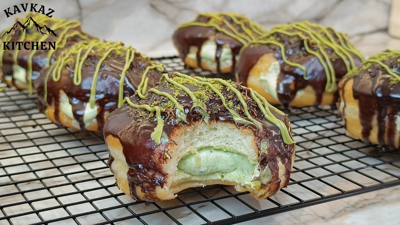 💚Dubai Chocolate Pistachio Donut.🍩 - YouTube