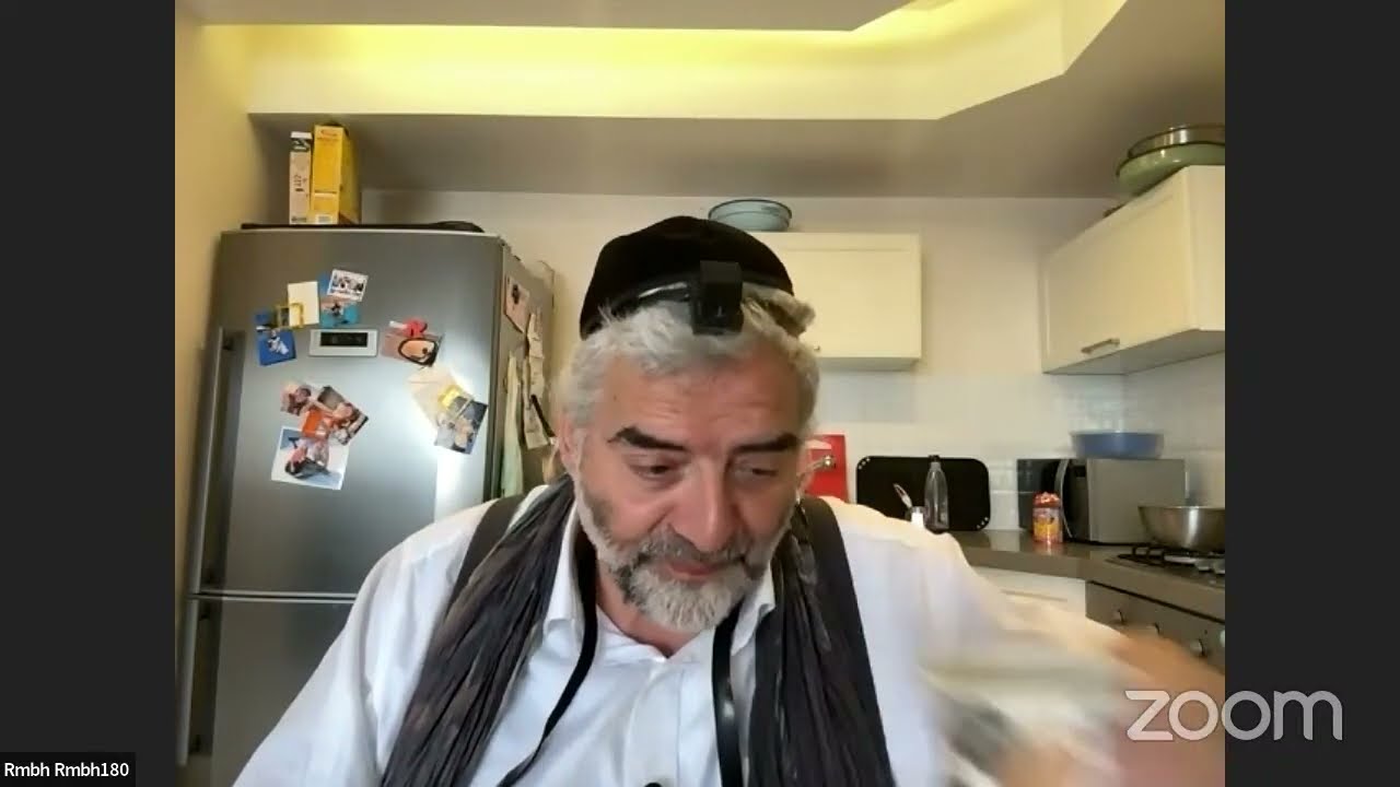 Traduire ses études dans la langue maternelle aide le roi machiah à nous aider 😊- L.Moharan 118 (2)