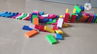small domino screenlink #domino #dominoes #hevesh5 #dominoeffect #toy #domino