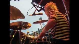 Download Lagu Queen - Under Pressure ( Live At Wembley 1986 ) MP3 Download Lagu Queen - Under Pressure ( Live At Wembley 1986 ) MP3