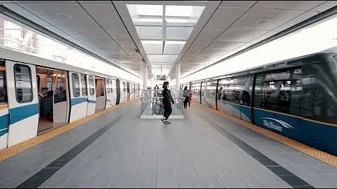 How to Get Around VANCOUVER by Public Transit (2018 UPDATED Incl. Tap to Pay)