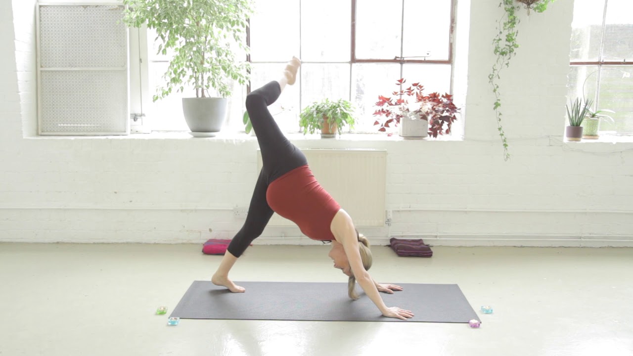 Yoga Moves to Help Relieve Back and Hip Pain in Pregnancy ⋆ Fun