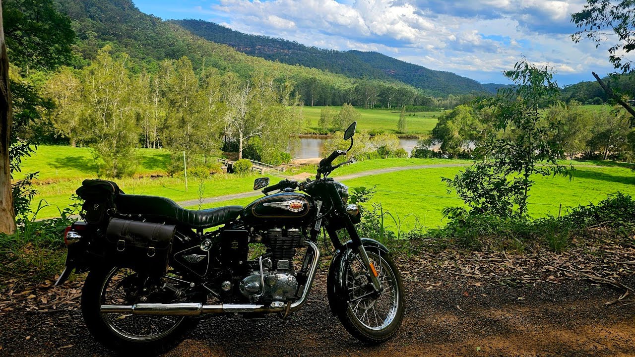 Ride in the Bush on a Royal Enfield BULLET 500 [Pure Sound]