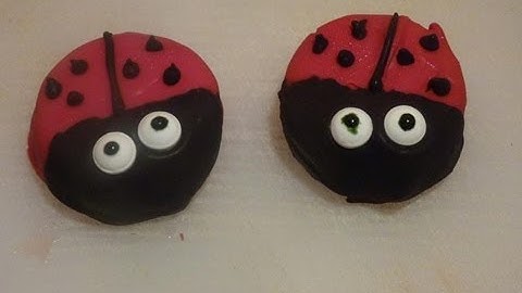 Lady Bug Oreo Pops