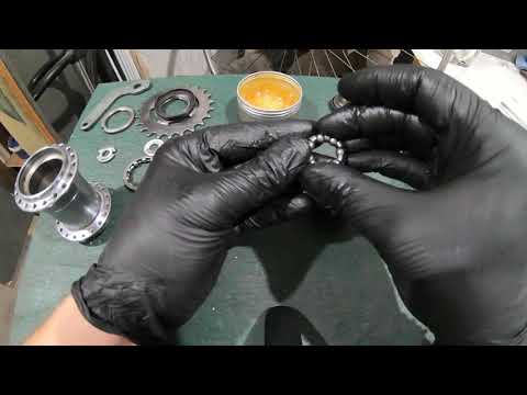 Wideo: Jak Zdemontować Torpedę