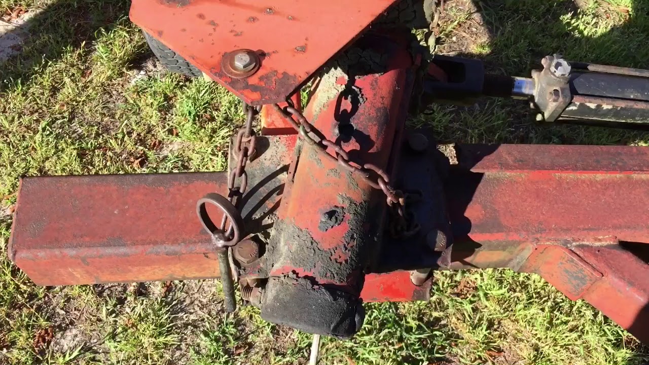 Working on the befco 12 wheel v rake Gerraldfarms YouTube