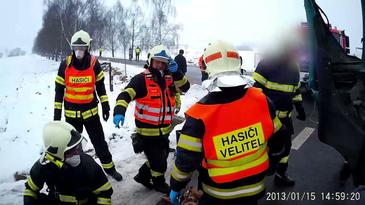 Vyproštění zraněných osob - Hromadná dopravní nehoda - Rapotín 2.2.2021 | JSDH Velké Losiny
