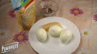 Закуска с яйцом и селёдкой - рецепт от компании Закуска с яйцом и селёдкой - рецепт от компании