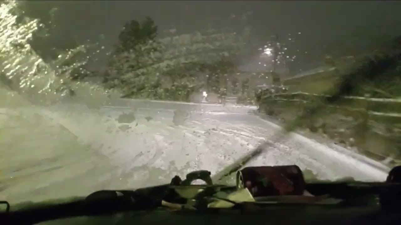 1980 Dodge B300 MaxiVan snow drifting!