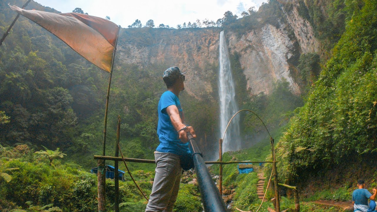 Air Terjun Sipiso-Piso Lebih 1000 Anak Tangga Turun & Naik ...