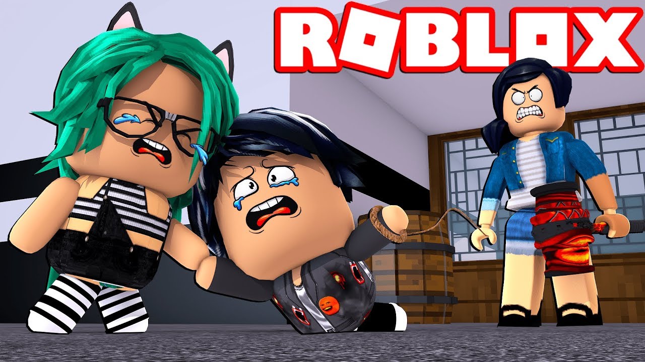 La Bestia Atrapa A Derankito Y A Bebe Luly En Flee The Facil0ity - el vecino acosador se mete en la casa de luly roblox youtube