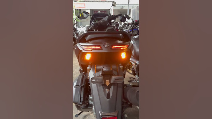 Yamaha Nmax turbo 2024 walkaround