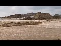 اللحظات الاولى لاندفاع ووصول سيل ابو شكير المهيب شرق ينبع ، السعودية