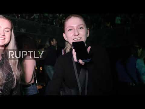 Netherlands: Hundreds back on dancefloor as part of Amsterdam's "bubble" partying experiment