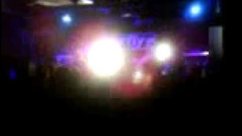 Fei Comodo - Break The Ice Live (Clip)